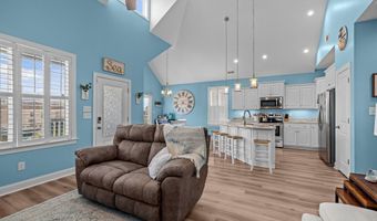 109 E Terminal Blvd, Atlantic Beach, NC 28512