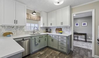 6879 Vic Ar Rd, Atlanta, GA 30360