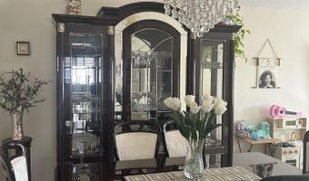 385 Brookfield Ave, Staten Island, NY 10308