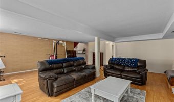 237 Valleyoak Ct, Ballwin, MO 63021