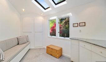 2 Canterbury Ct, Alpine, NJ 07620