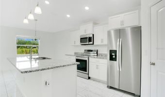 207 DENTON Ave, Auburndale, FL 33823