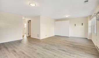 7572 WESTLAKE Ter 56, Bethesda, MD 20817
