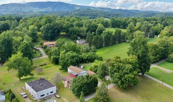 163 N Washington St, Alderson, WV 24910