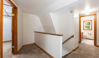 11 Outlet Rd, Augusta, ME 04330