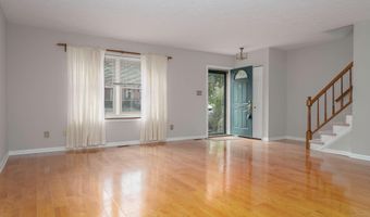 13 CARRIAGE WALK Ct, Baltimore, MD 21234