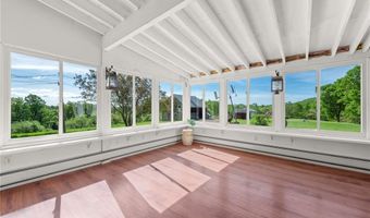 21 Legeyt Rd, Barkhamsted, CT 06063
