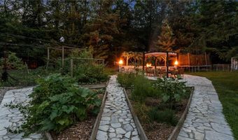 1004 Great Rd, Lincoln, RI 02865
