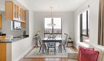 1200 N HARTFORD St 601, Arlington, VA 22201