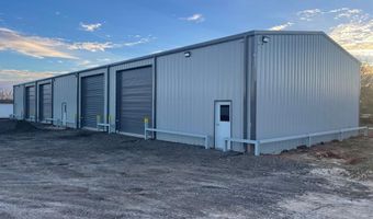8224 I 35W Frontage Rd, Alvarado, TX 76009