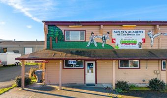 1215 Guintoli Ln, Arcata, CA 95521
