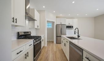 833 MONROE Ter, Dover, DE 19904