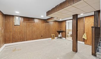 7210 Buckingham Ave, Allen Park, MI 48101