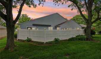 838 Lynnhaven Ln, Akron, OH 44313