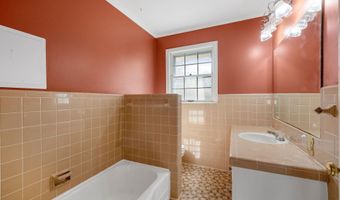 409 Peach Ave, Albertville, AL 35950