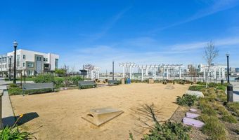 2870 Derbyline Ln, Alameda, CA 94501