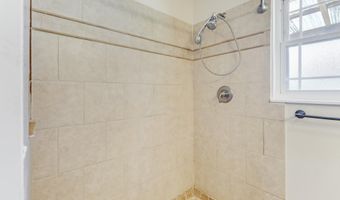 1467 Wilkes Ave, Biloxi, MS 39530