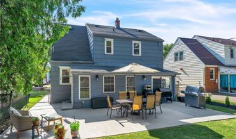 116 Ridgewood Dr, Amherst, NY 14226