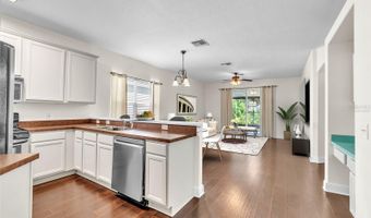 6927 SURREY HILL Pl, Apollo Beach, FL 33572