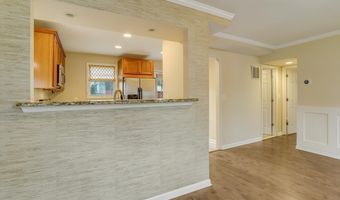 6106 BANGOR Dr, Alexandria, VA 22303