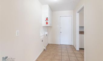942 E North 12th St, Abilene, TX 79601