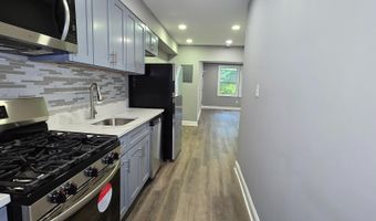 405 34TH St SE 4, Washington, DC 20019