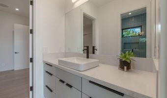 111 Mehana Rd A, Haiku, HI 96708