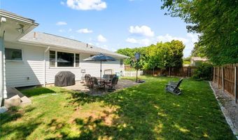 30 Oak Grove Blvd, North Providence, RI 02911