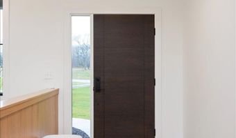 742 Honey Crk, Ada, MI 49301