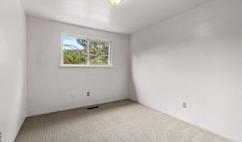 360 Coventry Pl, Ashland, OR 97520