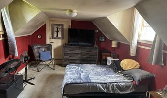 63 Washington St, Augusta, ME 04330