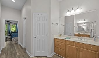 880 PARADISE Ln, Atlantic Beach, FL 32233