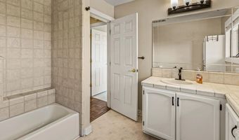 3209 Mary Ln, Escondido, CA 92025