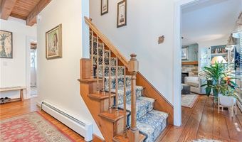 35 Fales Rd, Bristol, RI 02809