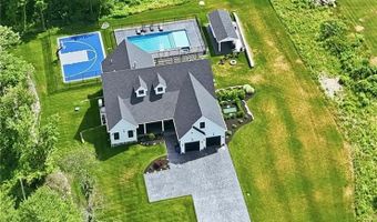 1264 Central Ave, Johnston, RI 02919