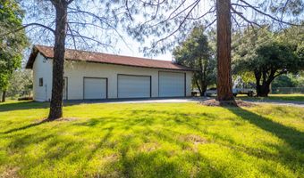 17832 Windsor Ln, Anderson, CA 96007