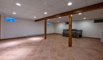 20 Dogwood Dr, Allendale, NJ 07401
