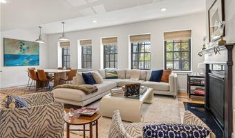 27 High St 2, Newport, RI 02840