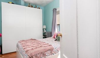 88 Lincoln Ave, East Providence, RI 02915