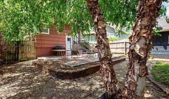 429 NE 8th St, Abilene, KS 67410