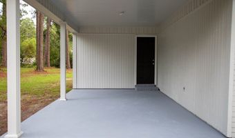 266 Lakeview Dr, Baxley, GA 31513