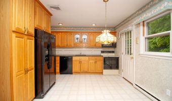 11 Christine Pl, Alloway, NJ 07462
