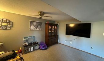 418 S 11Th St, Albia, IA 52531