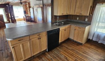 30 River Rd, Arlington, VT 05250