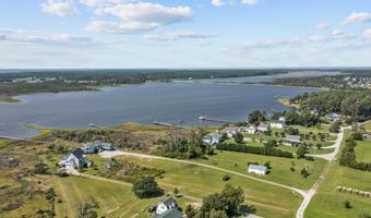 215 Lawrence Rd, Beaufort, NC 28516