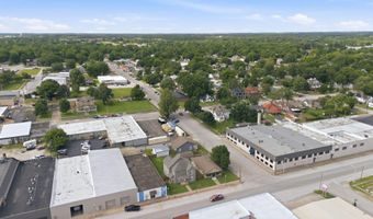 36 W Olive St, Aurora, MO 65605