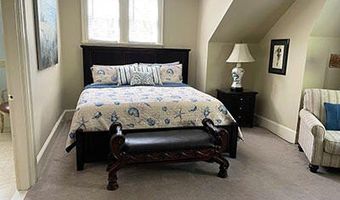 18 Wayman Ln, Bar Harbor, ME 04609