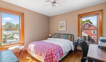 49 Hill St, Barre, VT 05641