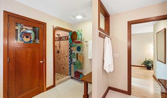 5870 Persimmon Dr, Fitchburg, WI 53711