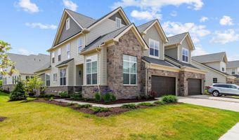 3093 N Spurway Dr, Ann Arbor, MI 48105